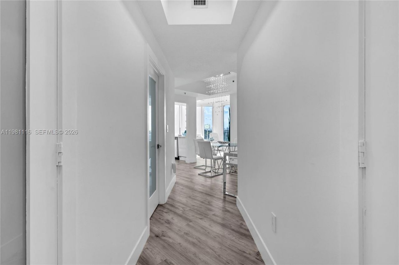 6515 Collins Ave , Unit 708, Miami Beach, FL 33141 Photo
