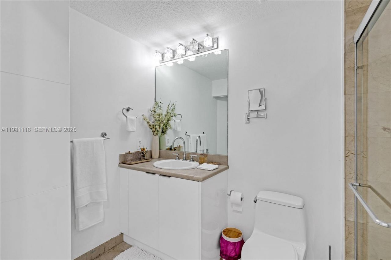 6515 Collins Ave , Unit 708, Miami Beach, FL 33141 Photo