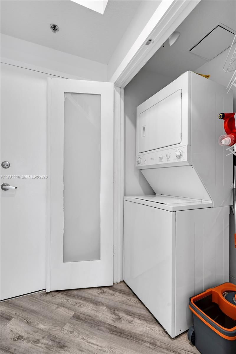 6515 Collins Ave , Unit 708, Miami Beach, FL 33141 Photo