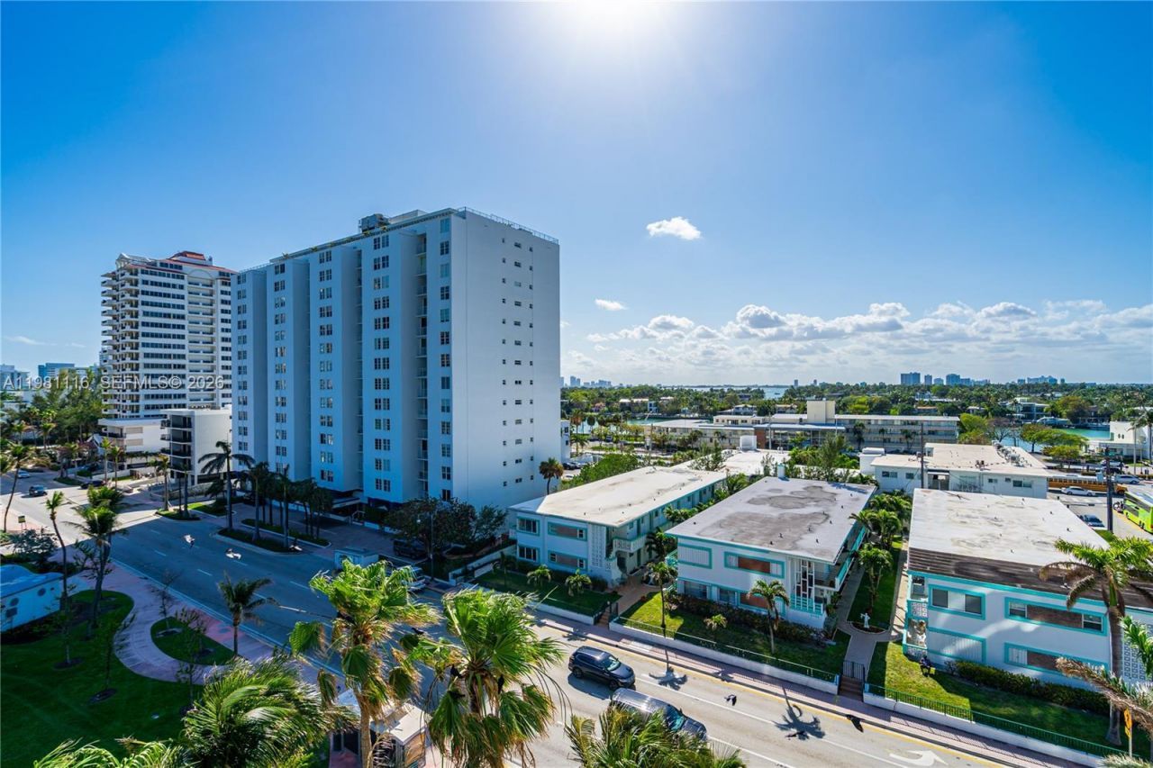 6515 Collins Ave , Unit 708, Miami Beach, FL 33141 Photo