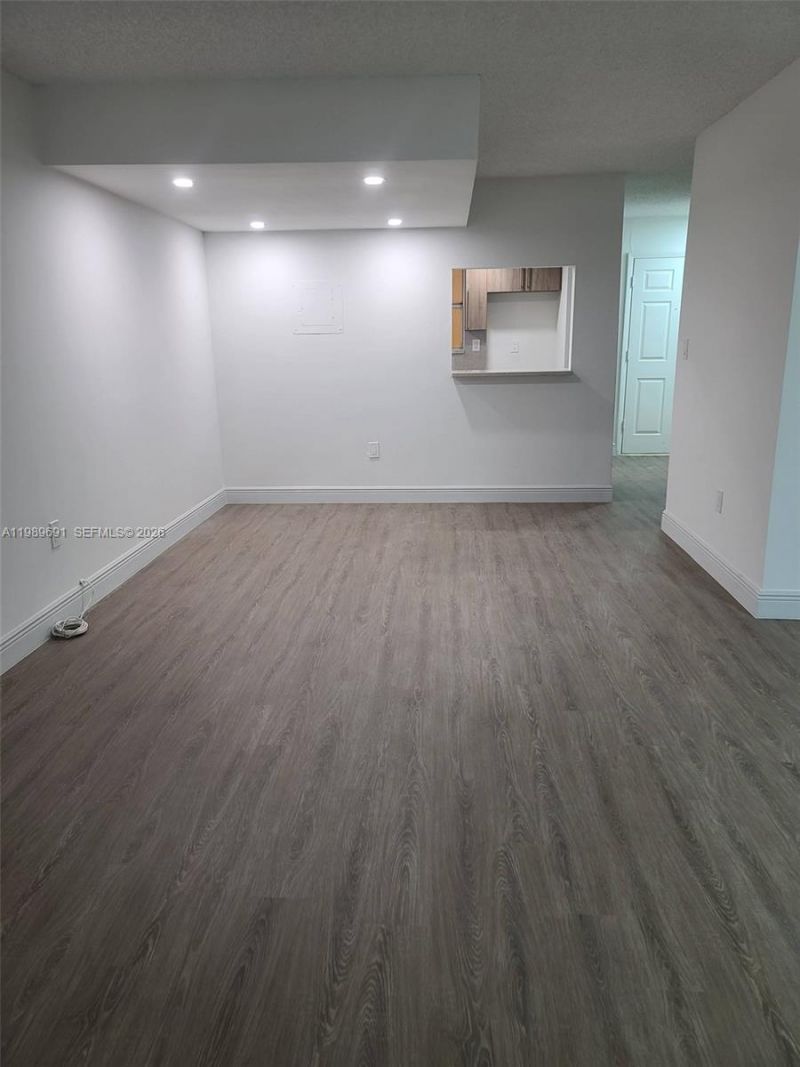 Please Call For Address, Unit K201, Miami, FL 33172 Photo