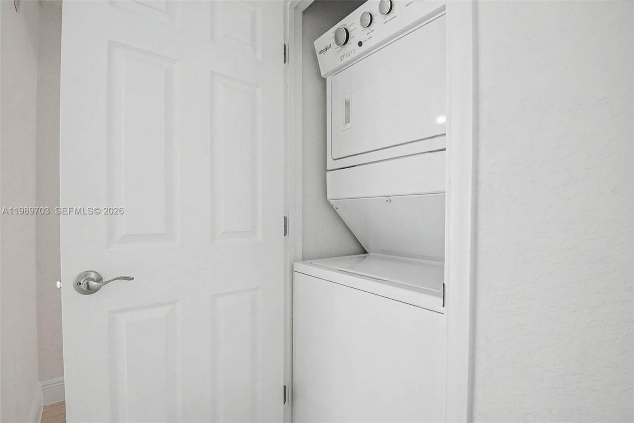 7000 SW 80th St, Unit 103, Miami, FL 33143 Photo