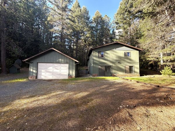 250 Tunnel Creek Road, Grants Pass, OR 97526