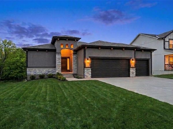 1024 Branchwood Lane, Raymore, MO 64083