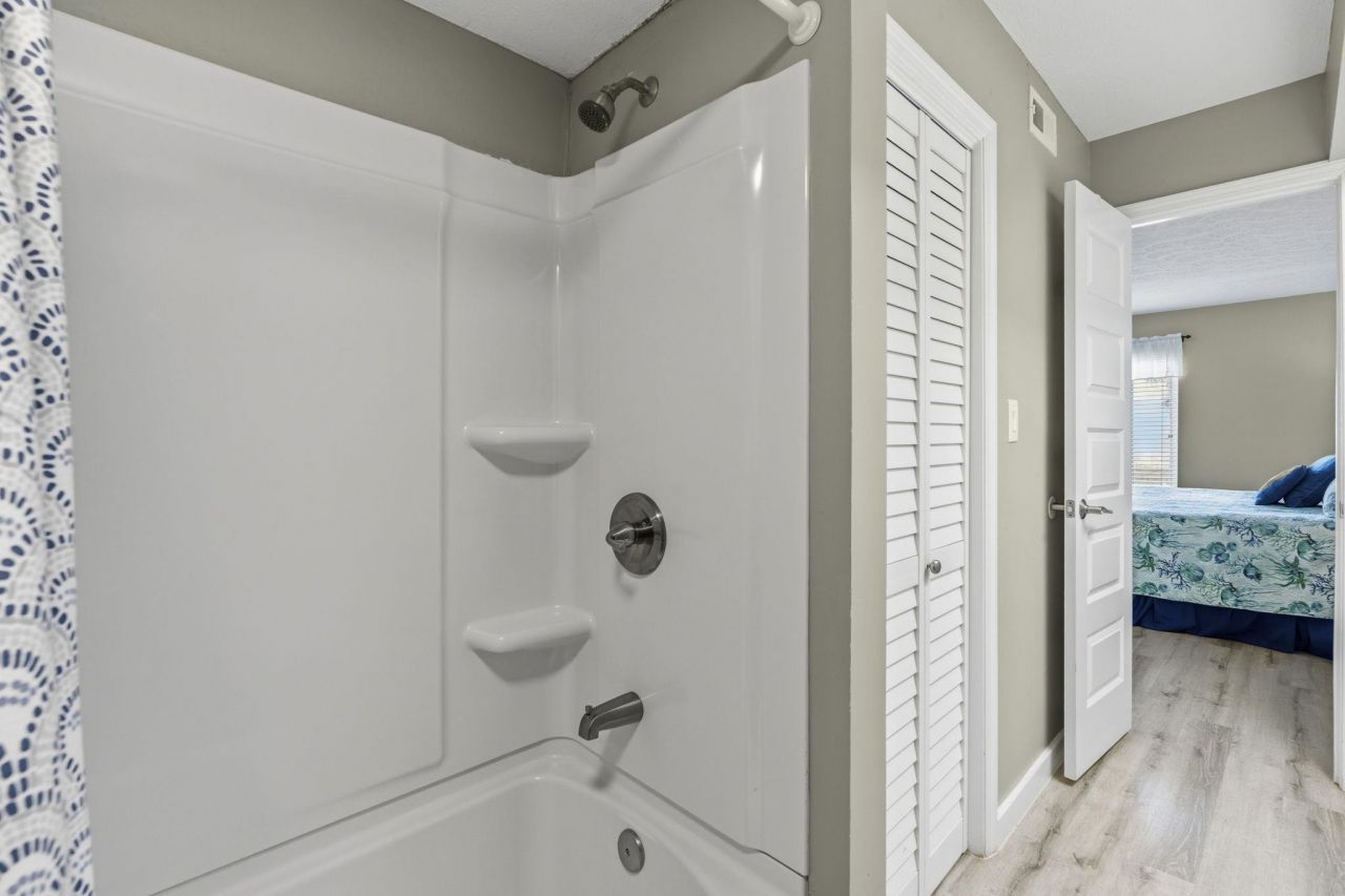 5507 N Ocean Blvd. Photo 17