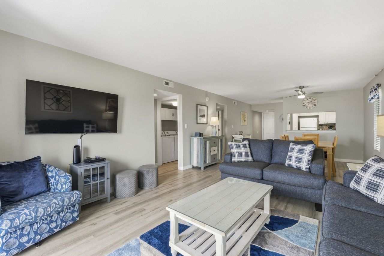 5507 N Ocean Blvd. Photo 4