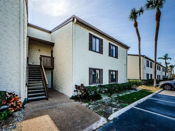 722 116TH AVE N , Unit 2002, ST PETERSBURG, FL 33716
