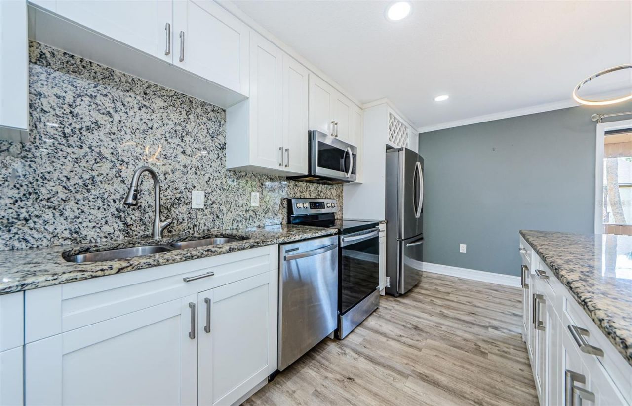 722 116th Ave N , Unit 2002, Saint Petersburg, FL 33716 Photo