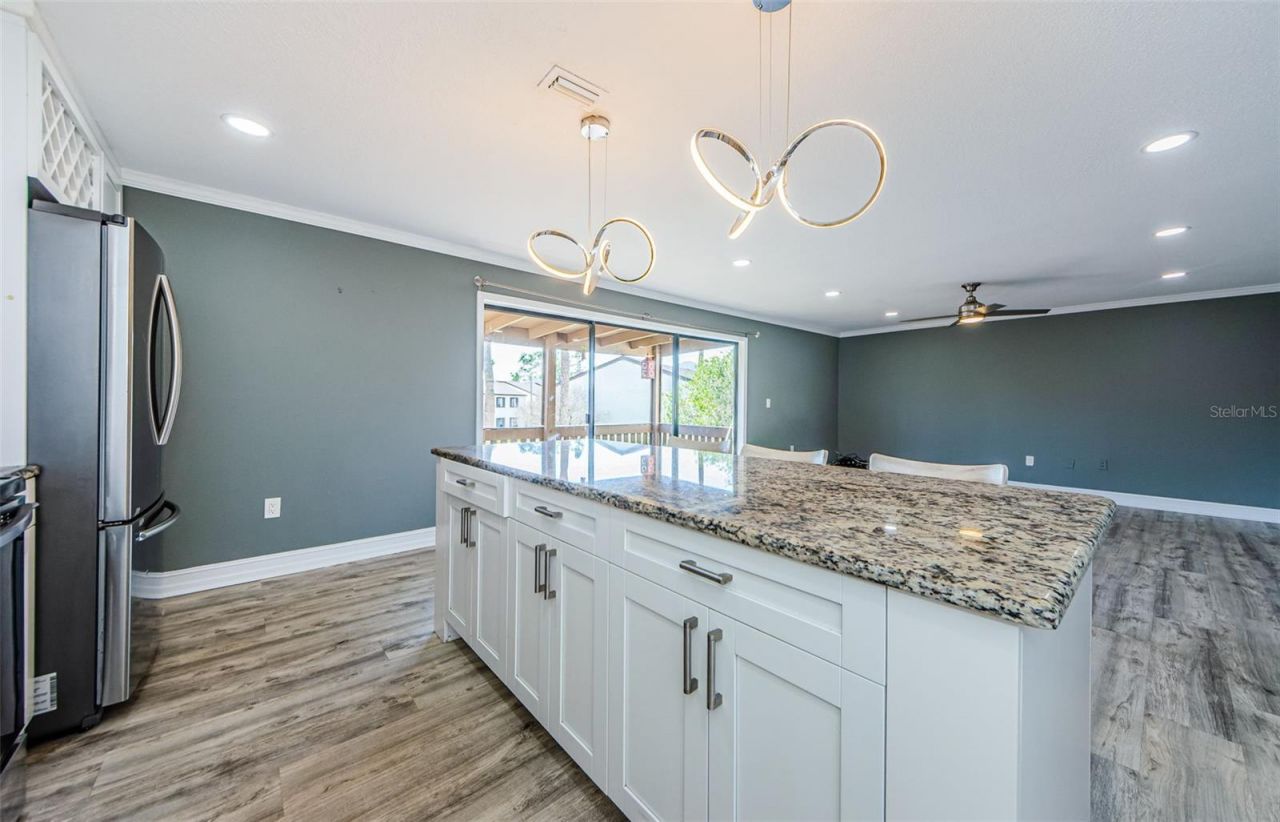 722 116th Ave N , Unit 2002, Saint Petersburg, FL 33716 Photo