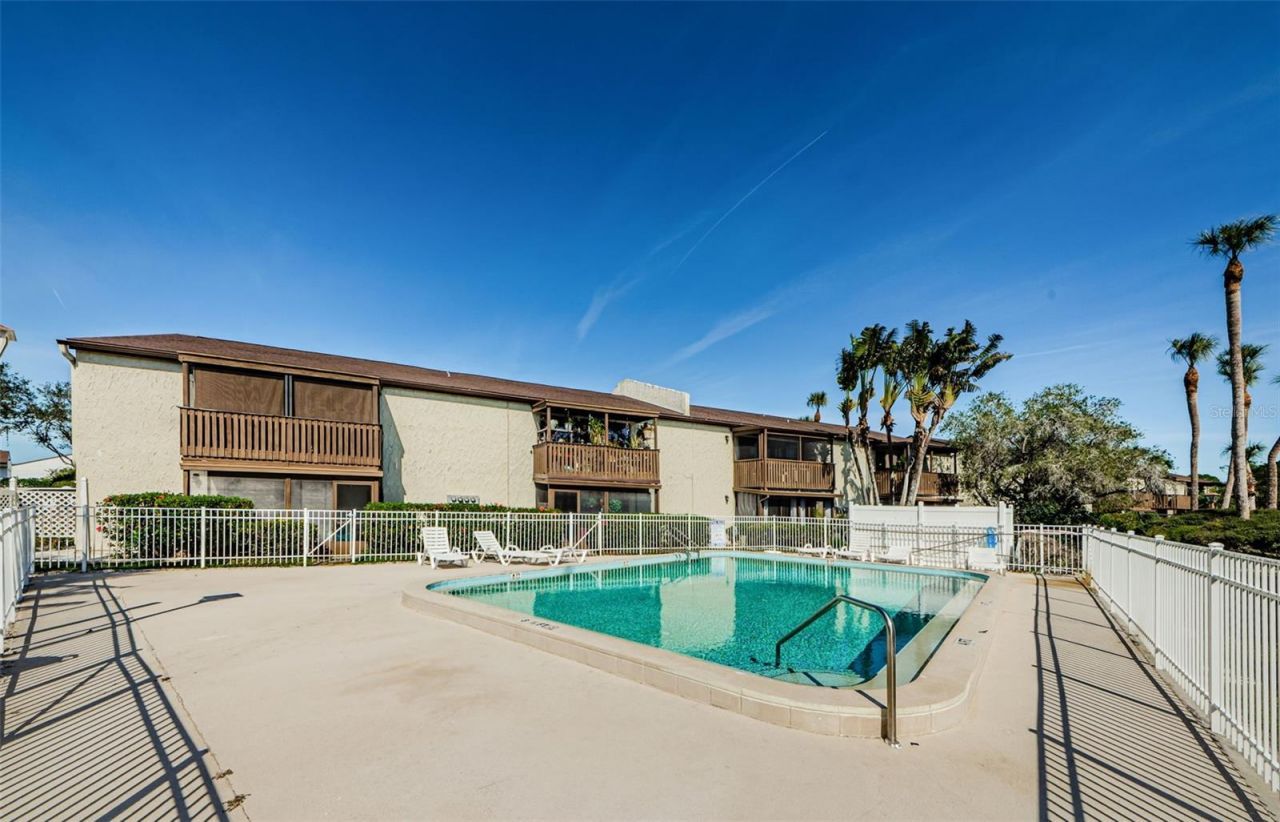 722 116th Ave N , Unit 2002, Saint Petersburg, FL 33716 Photo