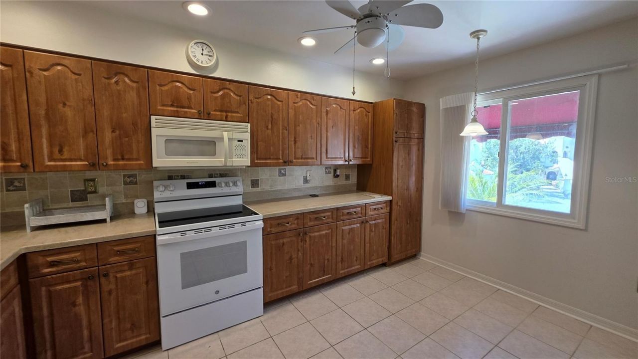 6101 34th St W, Unit 27C, Bradenton, FL 34210 Photo