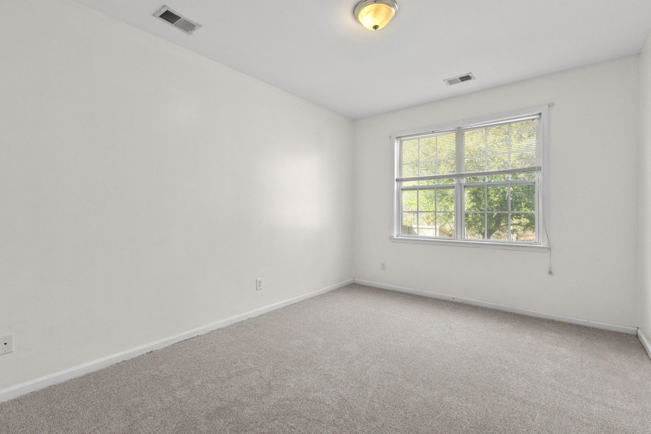 514 Fellers Court Photo 21