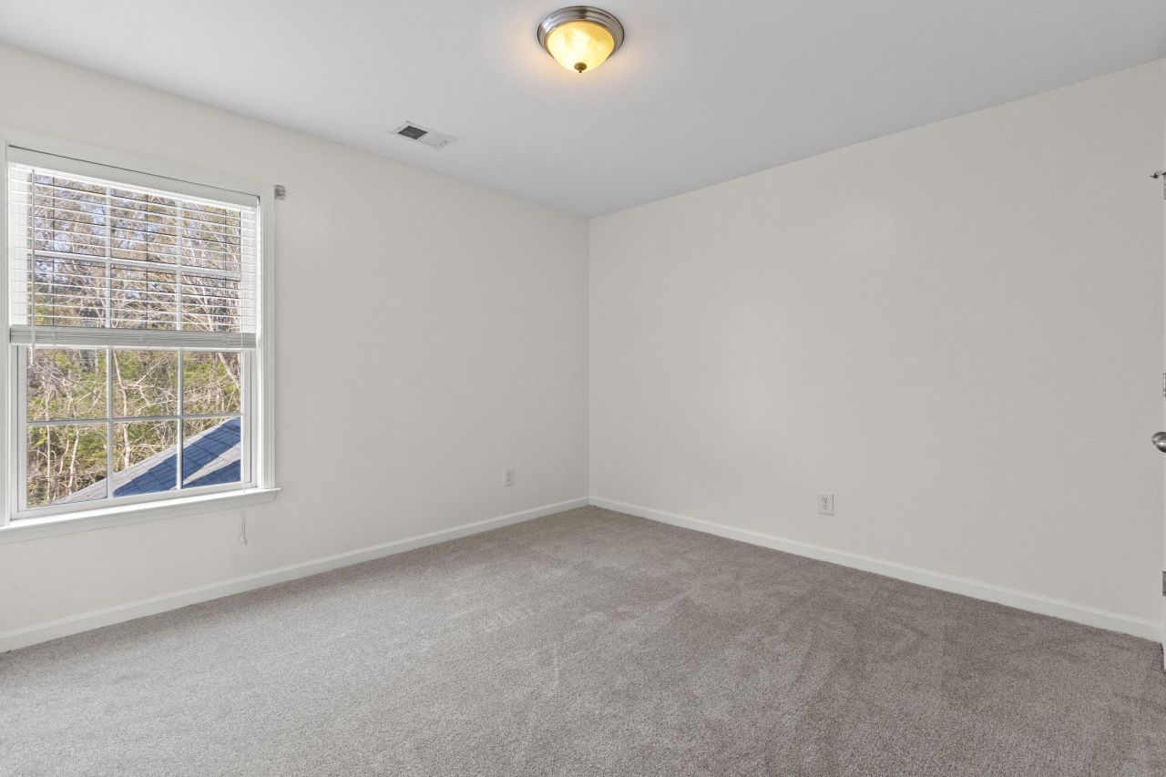 514 Fellers Court Photo 34