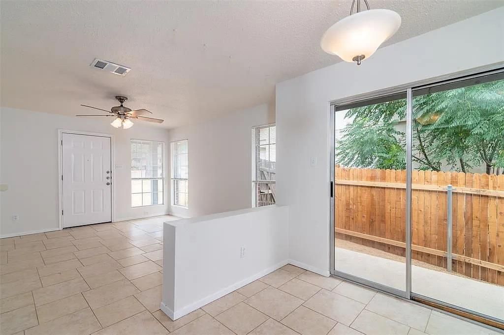 7229 Aldea Dr, Unit B, Austin, TX 78745 Main Photo