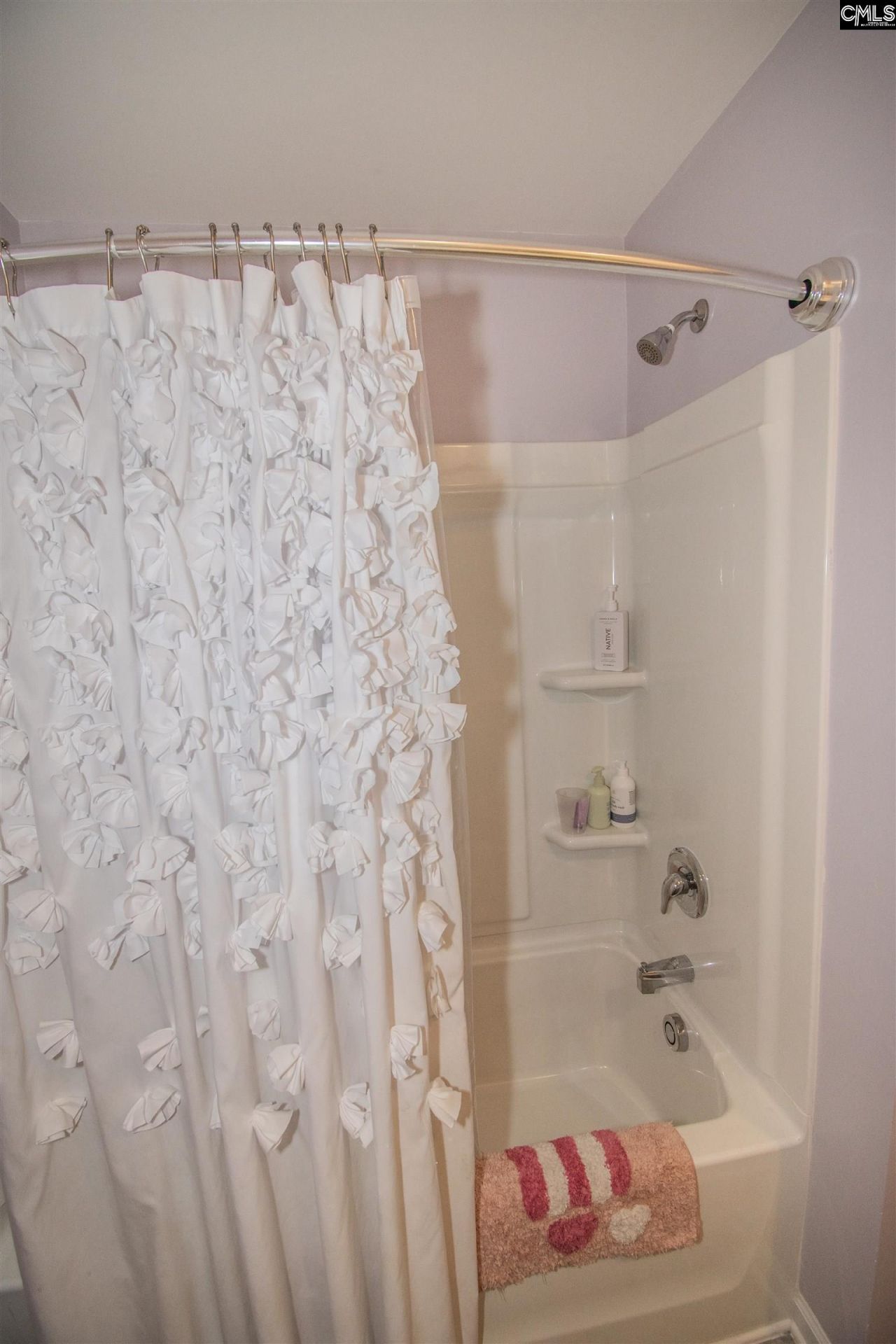 308 Throne Court  Photo 28