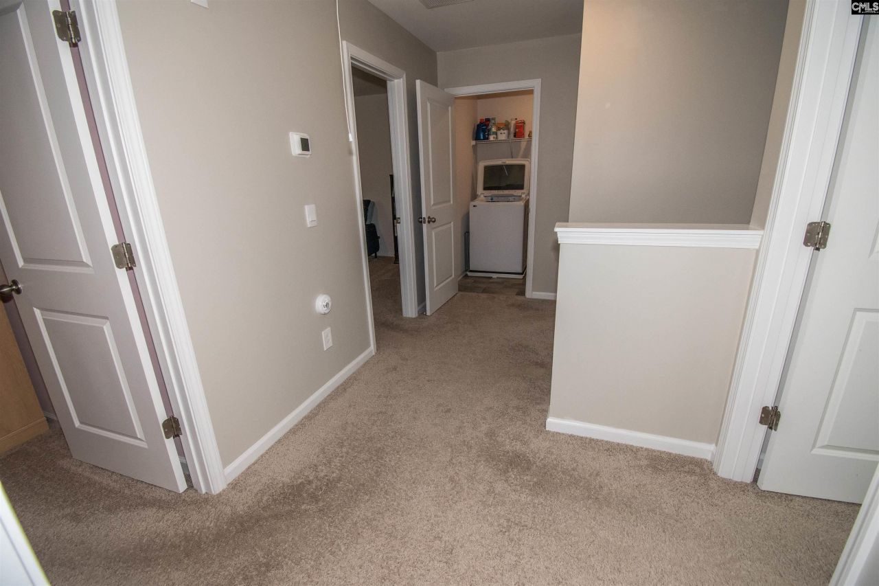 308 Throne Court  Photo 29