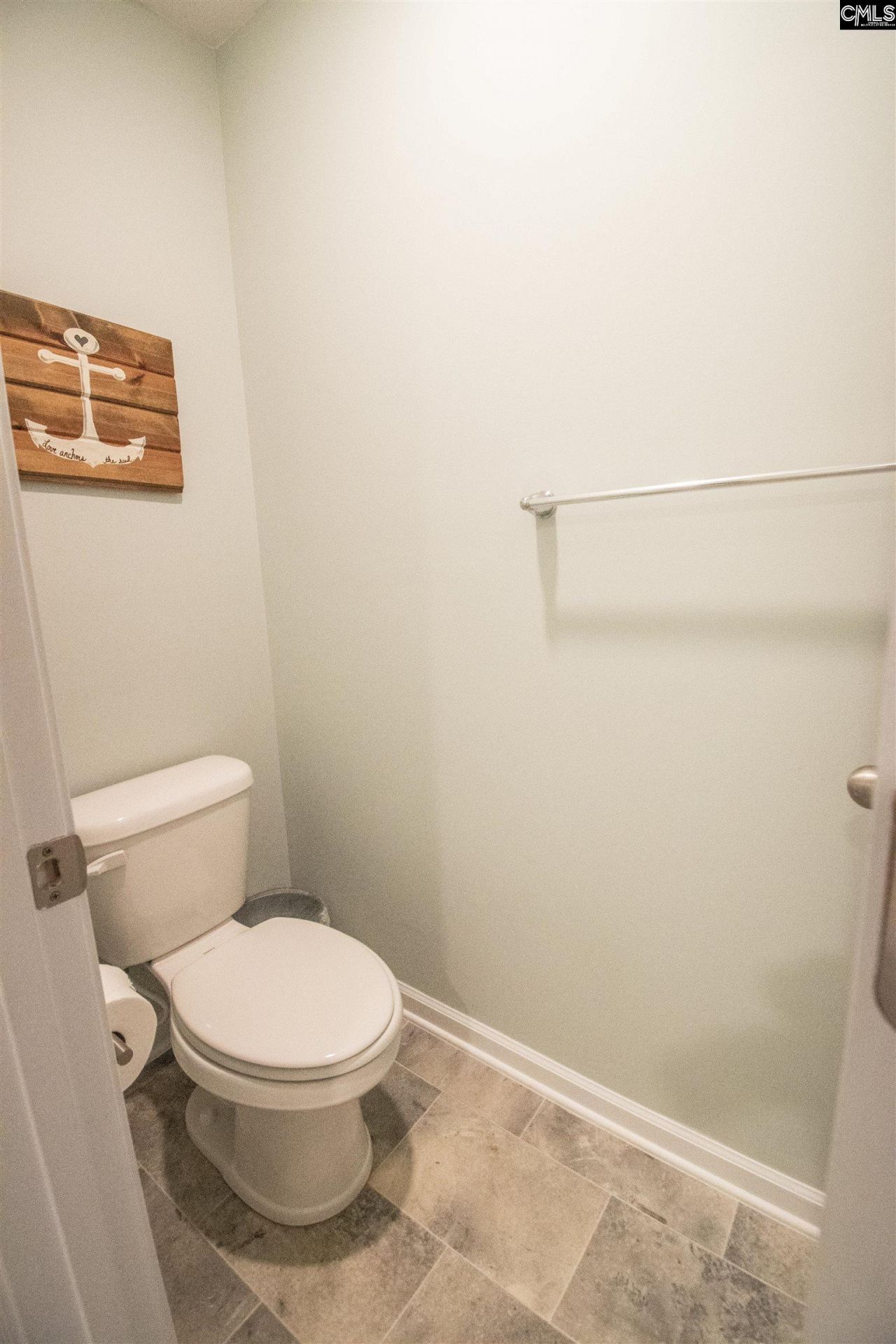 308 Throne Court  Photo 44