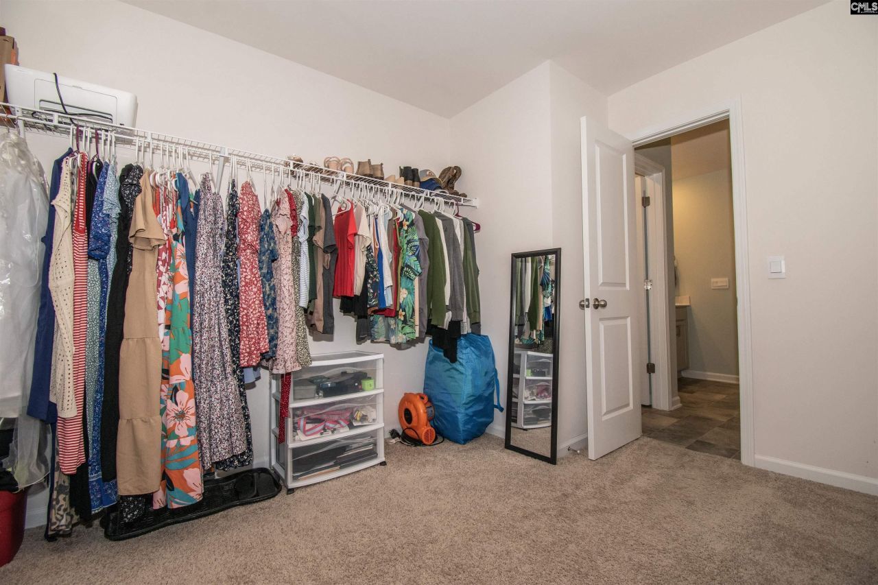 308 Throne Court  Photo 45