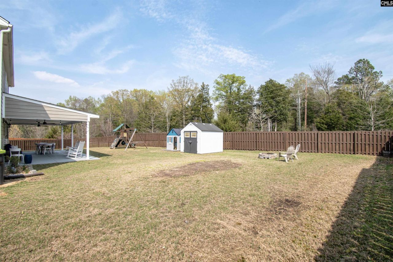 308 Throne Court  Photo 58