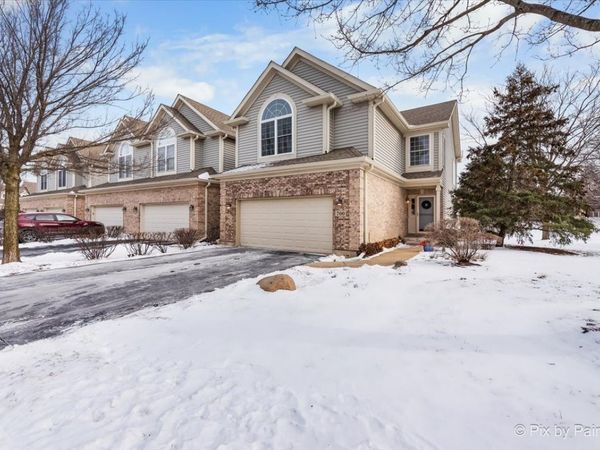 700 Juniper Lane , Lake In The Hills, IL 60156