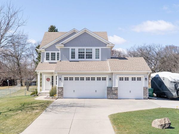 3677 Edgerton Street, Vadnais Heights, MN 55127