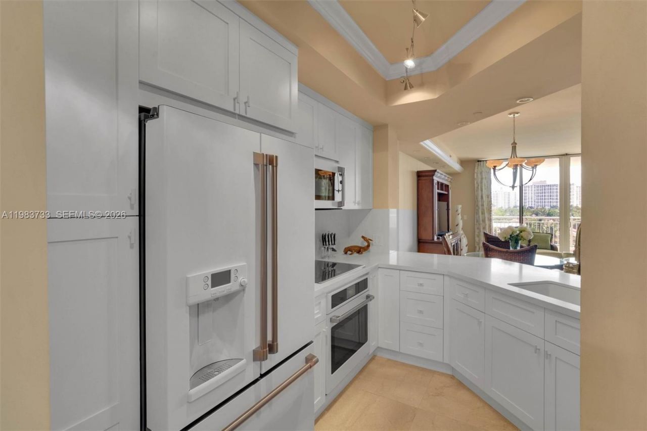 9751 E Bay Harbor Dr , Unit 6C, Bay Harbor Islands, FL 33154 Photo