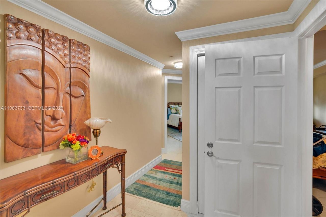 9751 E Bay Harbor Dr , Unit 6C, Bay Harbor Islands, FL 33154 Photo