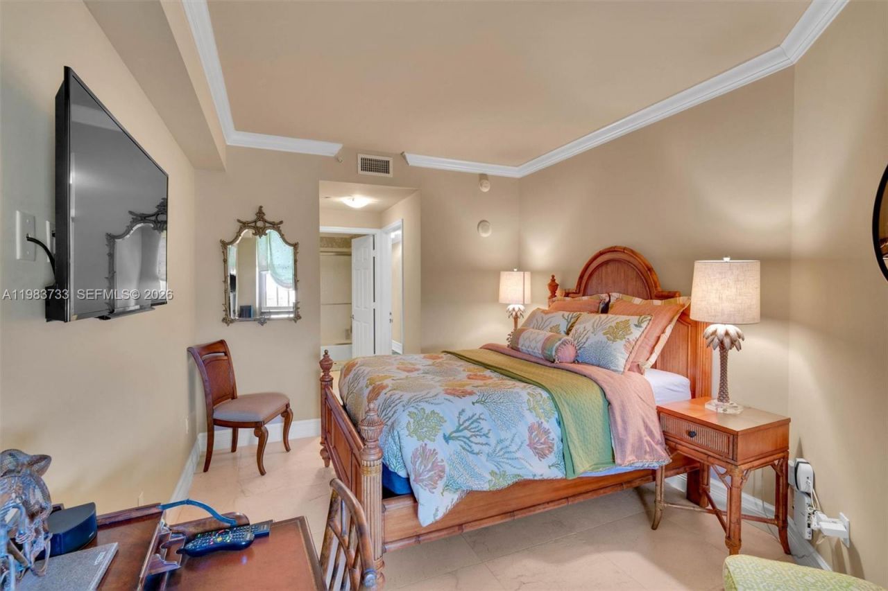 9751 E Bay Harbor Dr , Unit 6C, Bay Harbor Islands, FL 33154 Photo