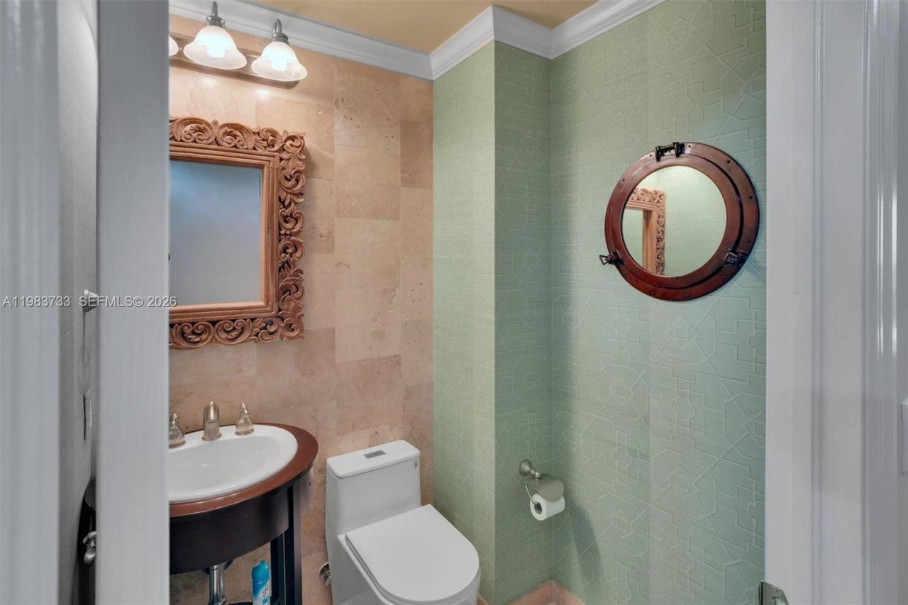 9751 E Bay Harbor Dr , Unit 6C, Bay Harbor Islands, FL 33154 Photo