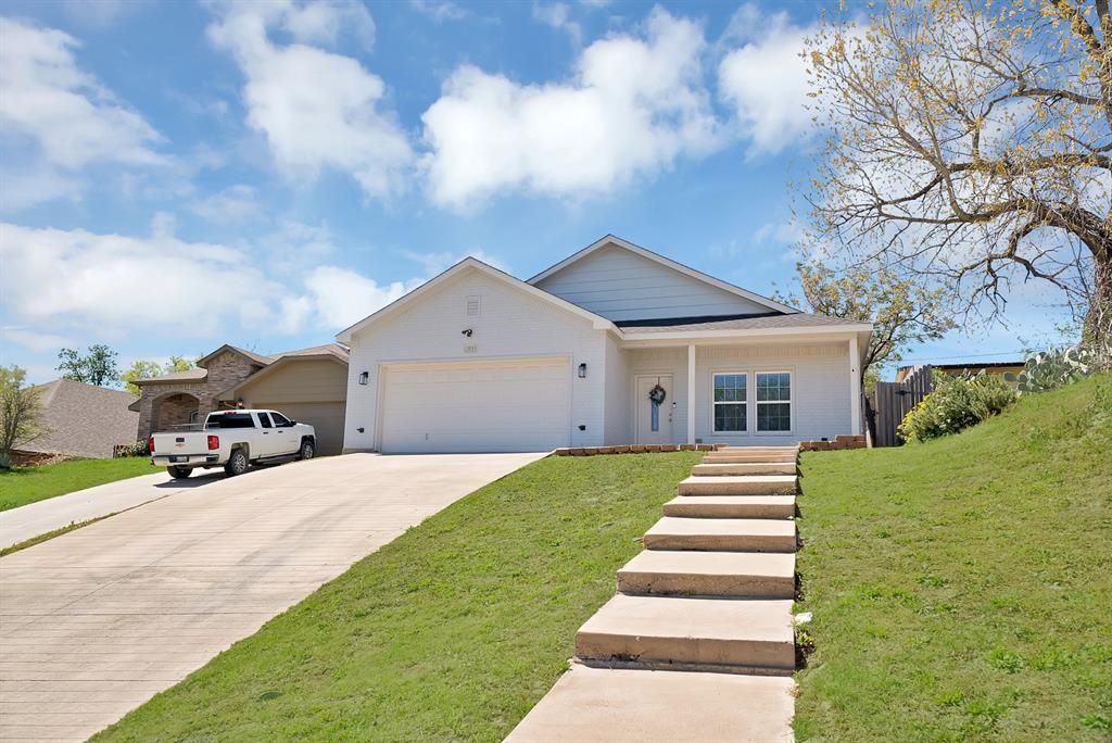 3015 Columbus Avenue, Fort Worth, TX 76106 Main Photo