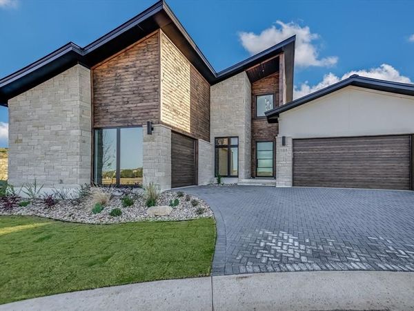 105 Via Roma Court , Horseshoe Bay, TX 78657