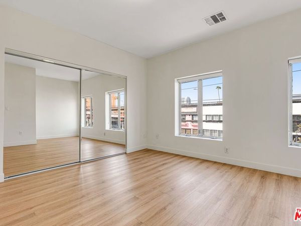 6212 Santa Monica Boulevard, Unit B, Los Angeles, CA 90038