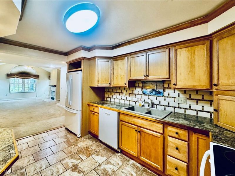 318 Millennium Drive, Tallmadge, OH 44278 Photo 12