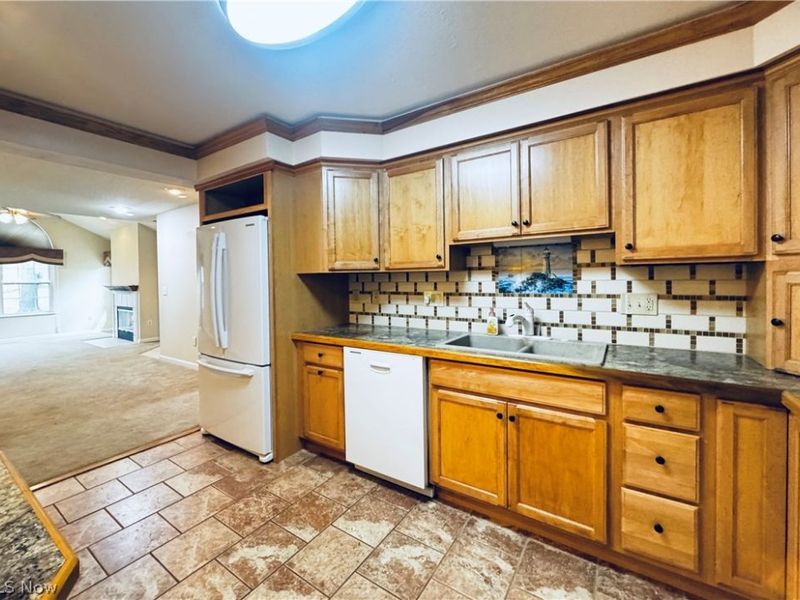 318 Millennium Drive, Tallmadge, OH 44278 Photo 14