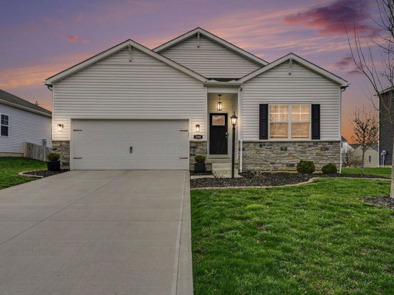 298 Shady Hollow Drive, Commercial Point, OH 43116 Photo 1