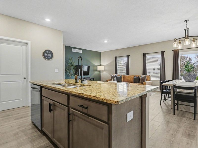 298 Shady Hollow Drive, Commercial Point, OH 43116 Photo 11