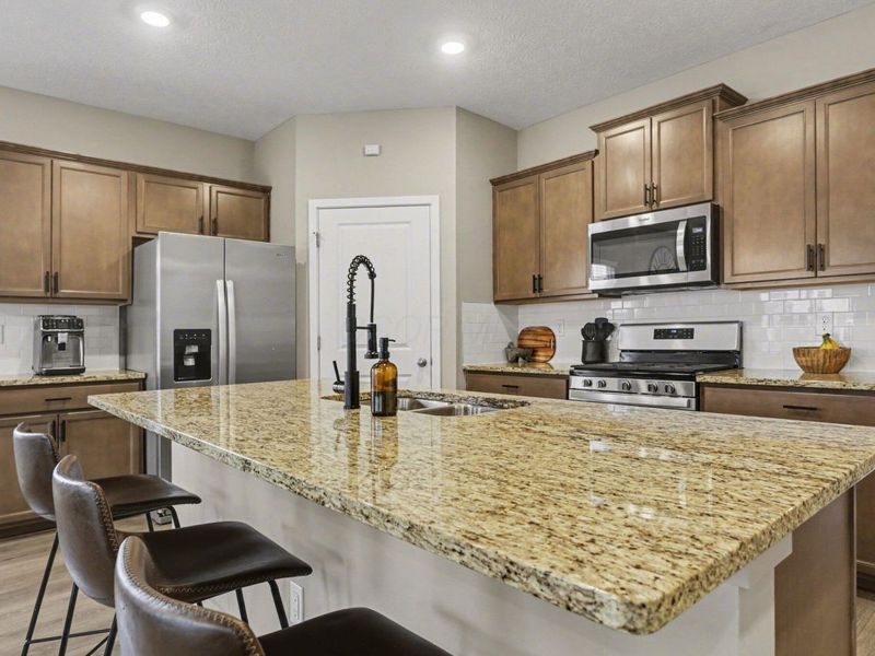 298 Shady Hollow Drive, Commercial Point, OH 43116 Photo 9