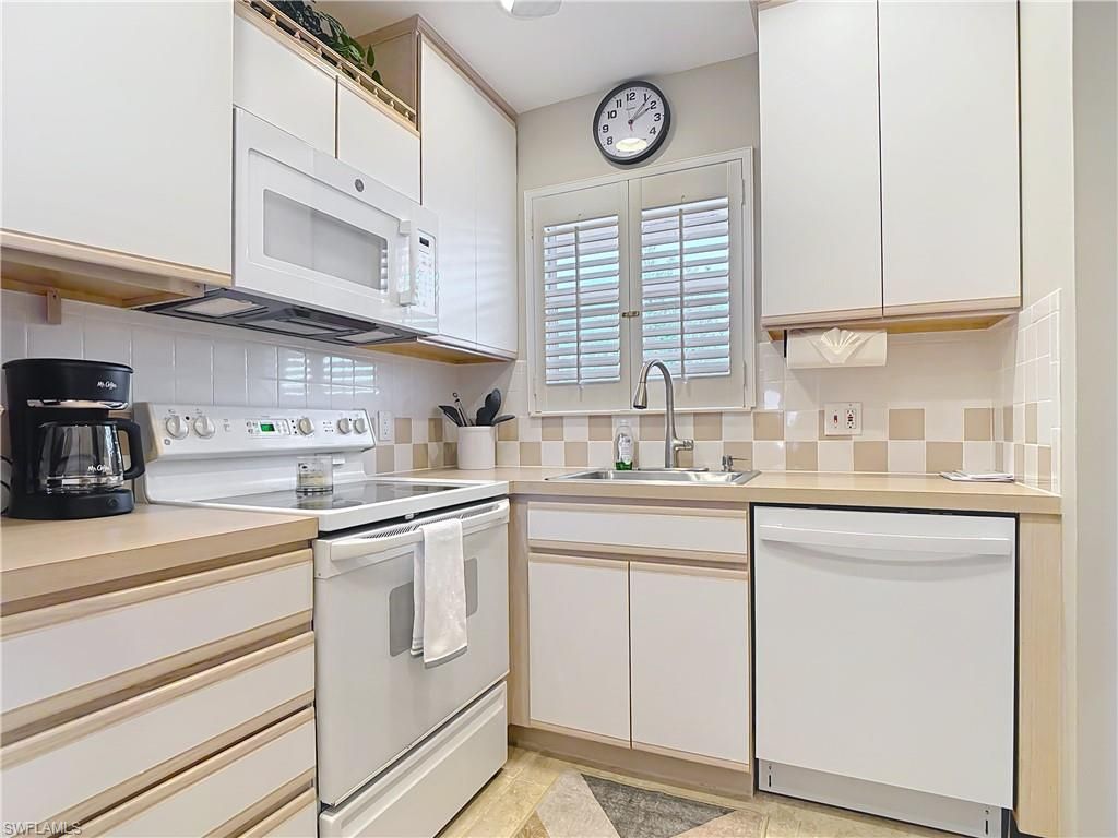 150 Turtle Lake Ct, Unit 309, Naples, FL 34105 Photo