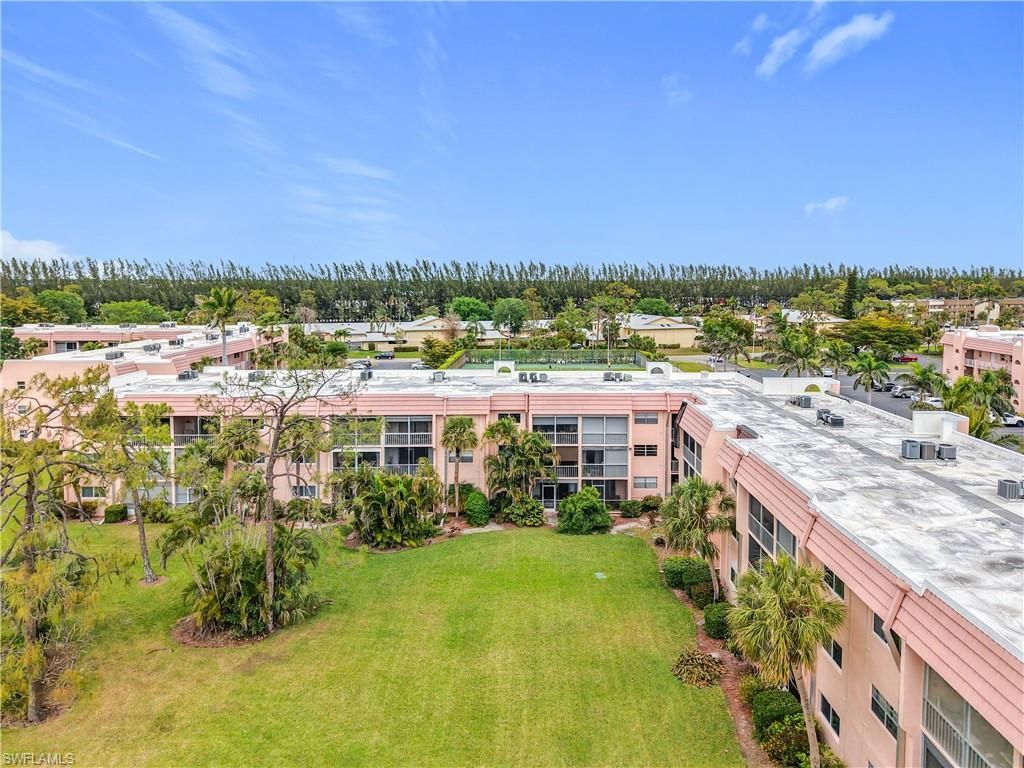 150 Turtle Lake Ct, Unit 309, Naples, FL 34105 Photo