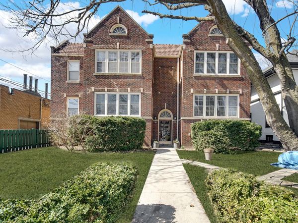 431 S East Avenue, Unit 1N, Oak Park, IL 60302