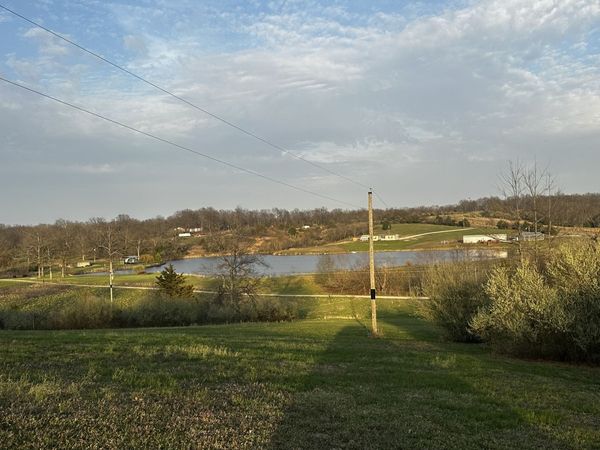 5609 Ten Mile Road , Mcleansboro, IL 62859