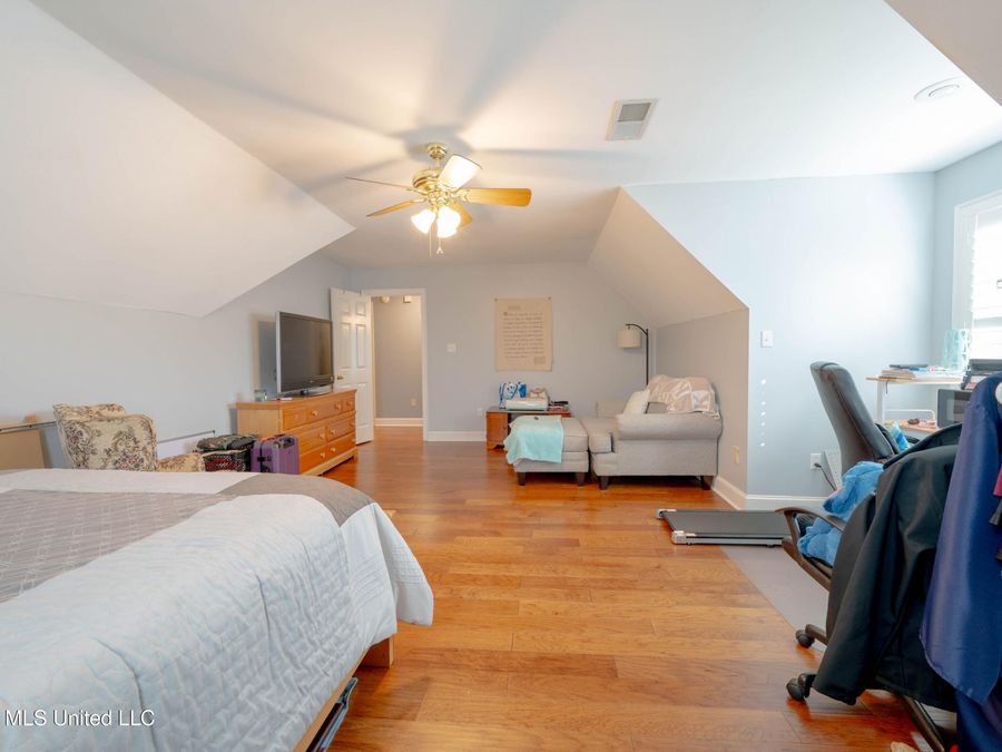 Property Image 60