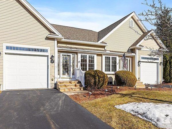 37 Madison Way, Unit 37, Hubbardston, MA 01452