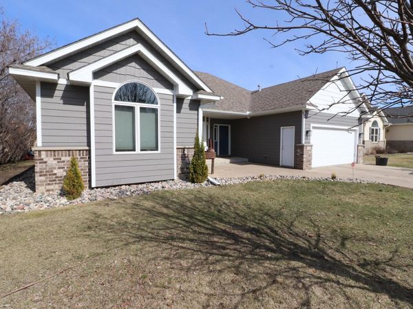 211 8th Avenue NW, New Prague, MN 56071