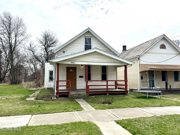965 Curtis Street, Toledo, OH 43609