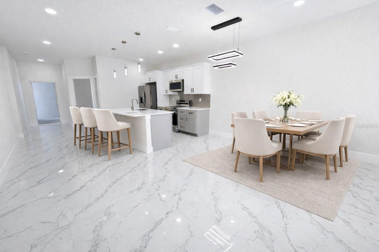 2423/2421 Milton Avenue S, Lehigh Acres, FL 33973 Photo