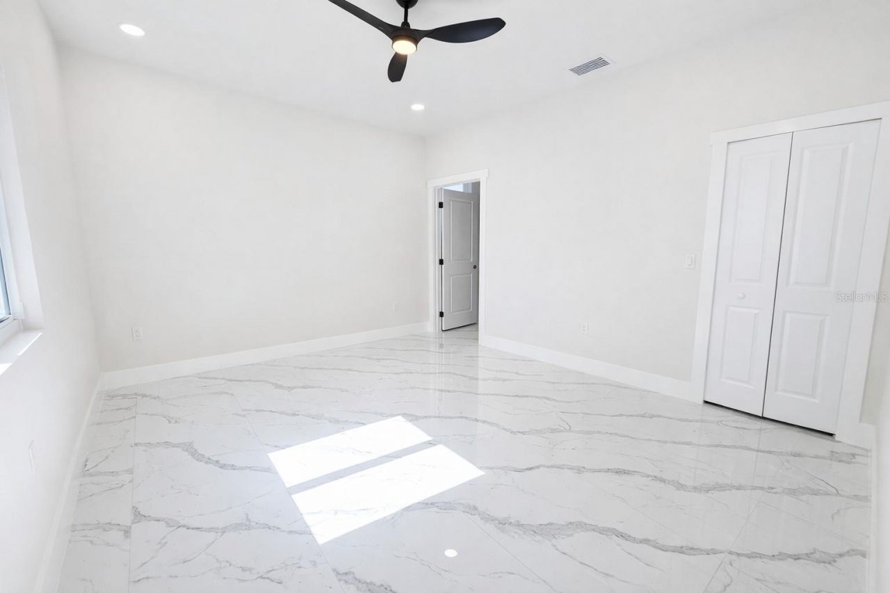 2423/2421 Milton Avenue S, Lehigh Acres, FL 33973 Photo