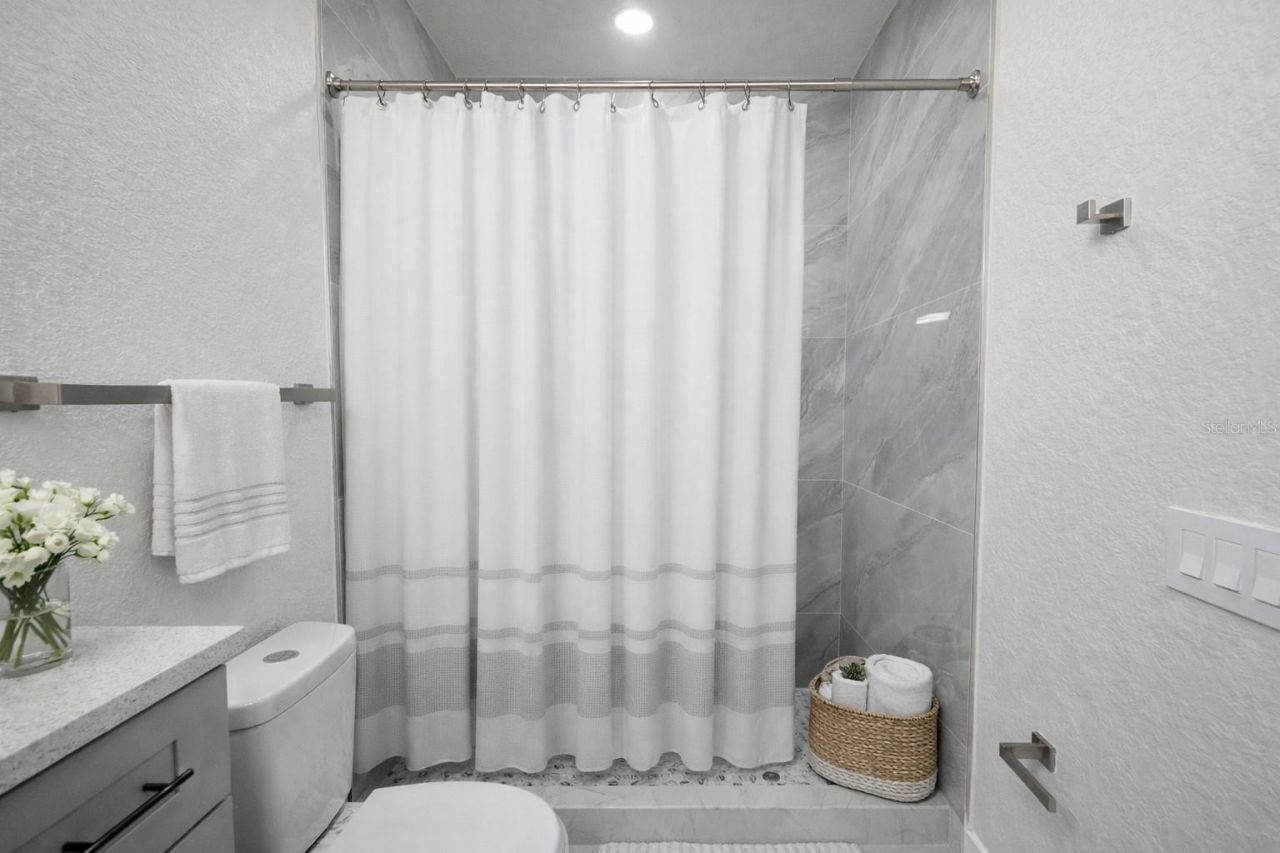 2423/2421 Milton Avenue S, Lehigh Acres, FL 33973 Photo