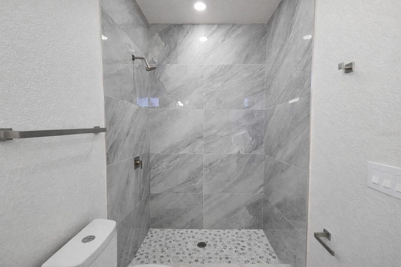 2423/2421 Milton Avenue S, Lehigh Acres, FL 33973 Photo