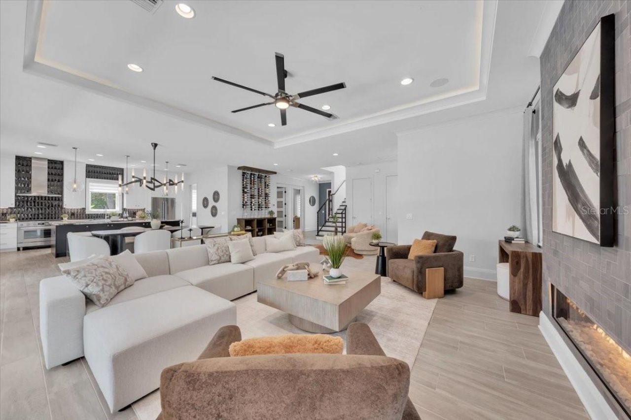 419 Bayview Drive Ne, Saint Petersburg, FL 33704 Photo